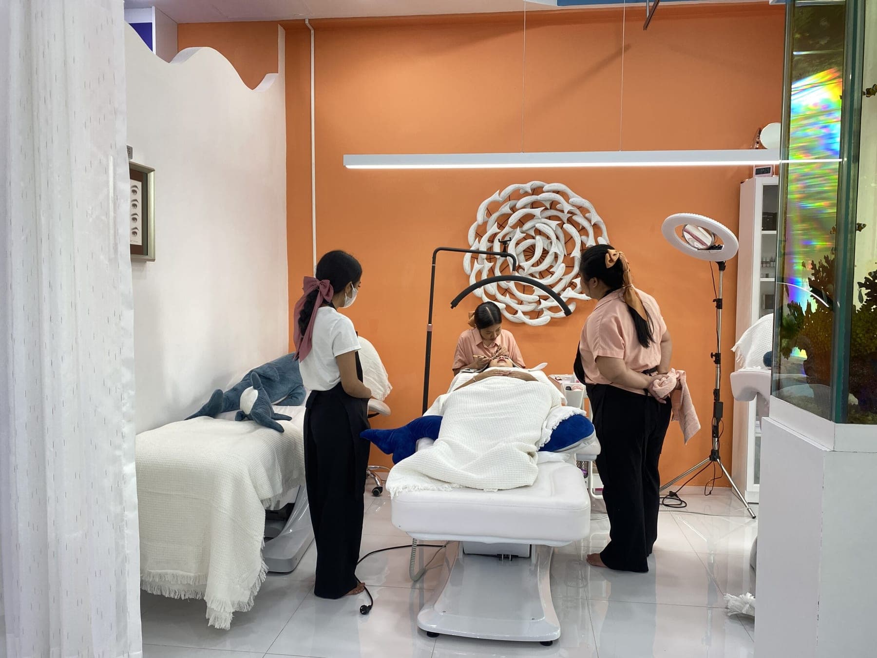 I am ME Beauty Lounge — work 4