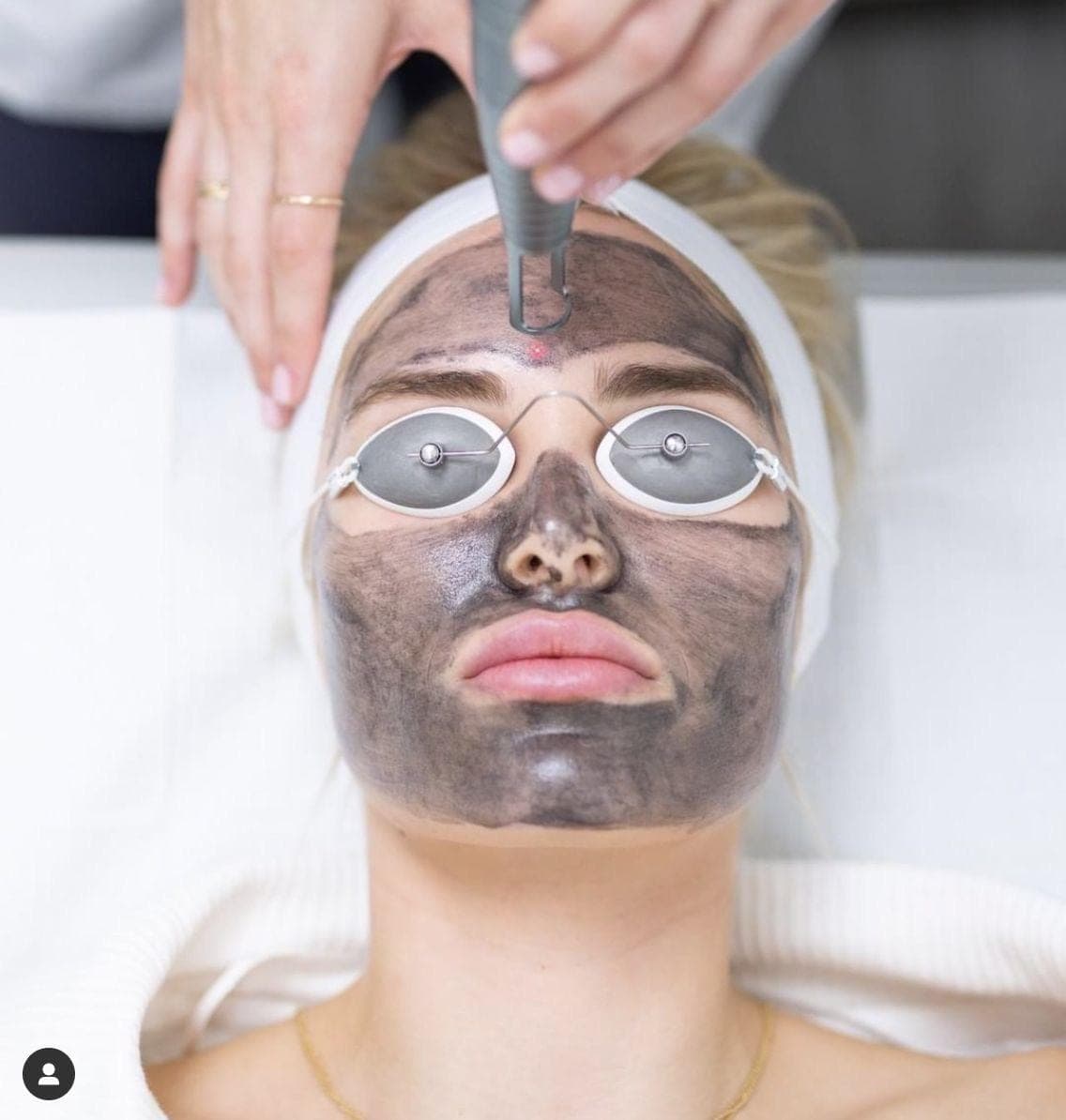 I am ME Beauty Lounge — work 2